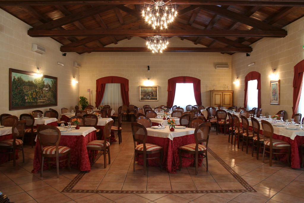 Agriturismo Antico Leccio Hotell Gioia Del Colle Exteriör bild